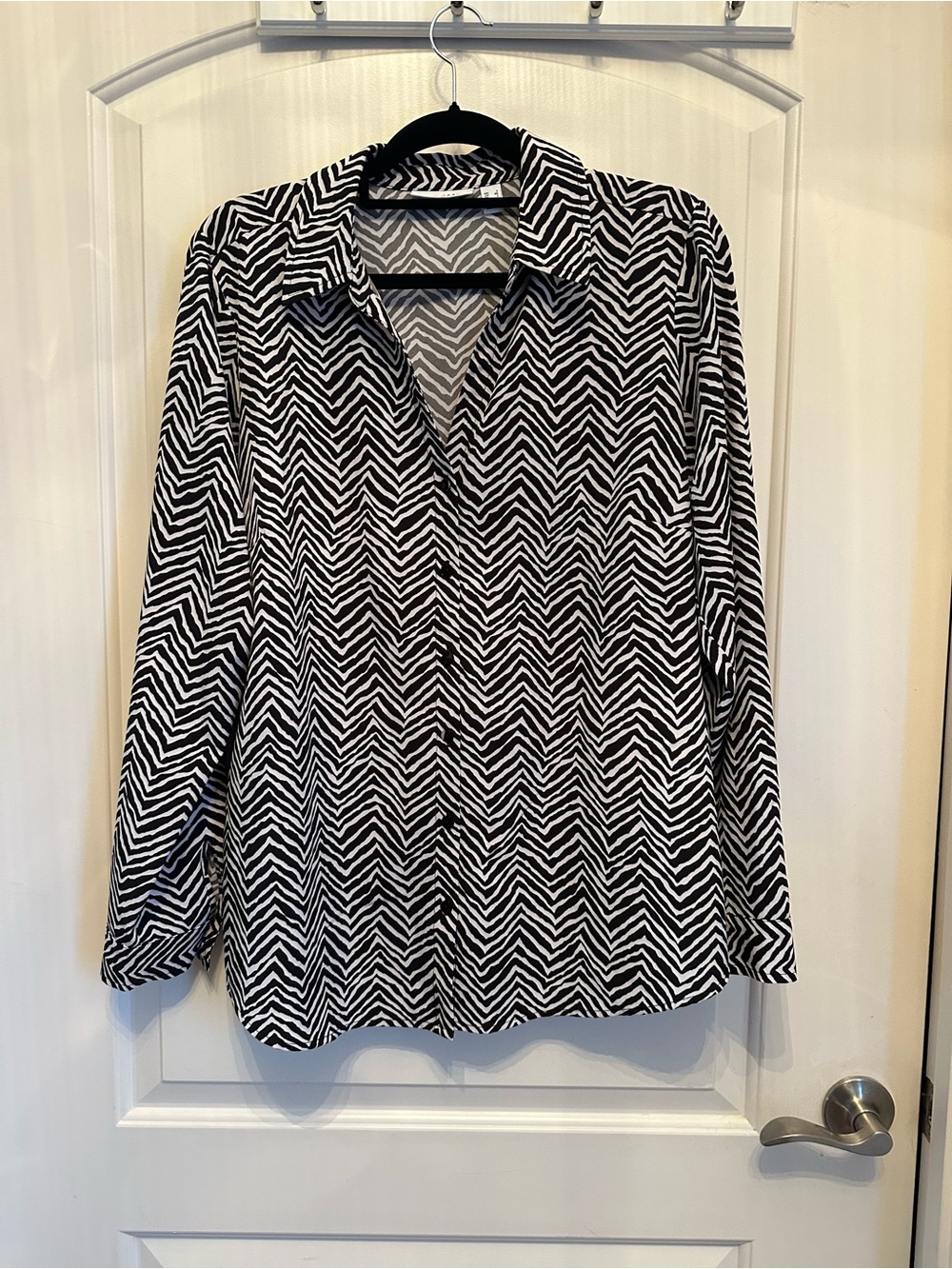 Susan Graver Black & White Chevron Herringbone Button-Down Shirt